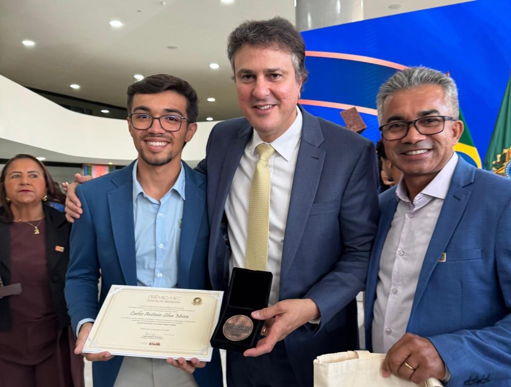 Aluno da rede estadual � reconhecido pelo MEC por seu bom desempenho no Enem 2024