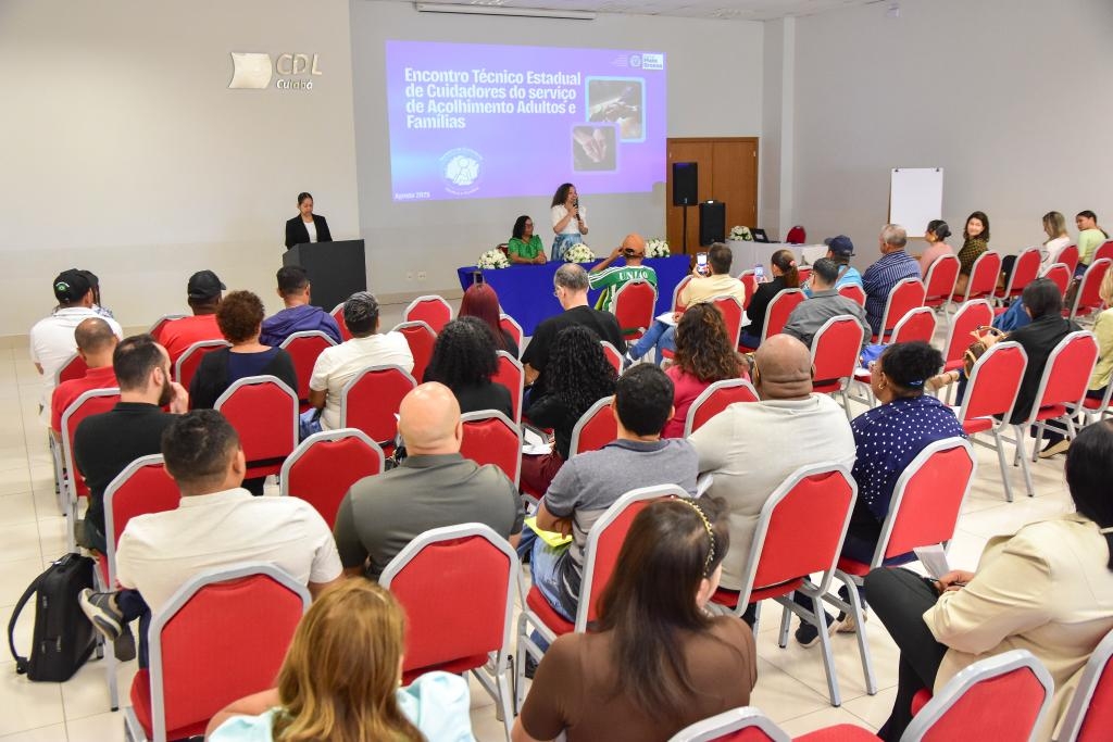 Setasc promove Encontro Tcnico para Cuidadores do Servio de Acolhimento para Adultos e Famlias