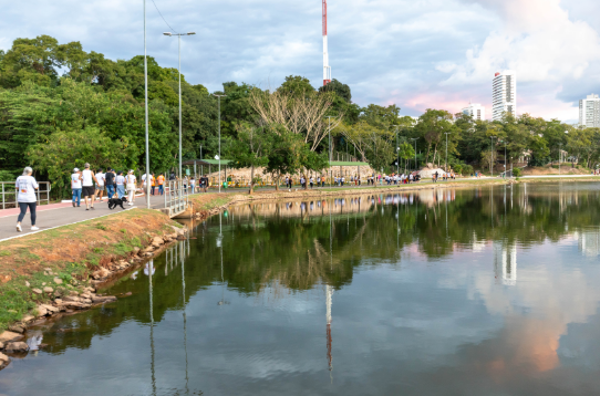 Parques de Cuiab recebem apresentaes e exposio militar em homenagem ao Dia do Soldado