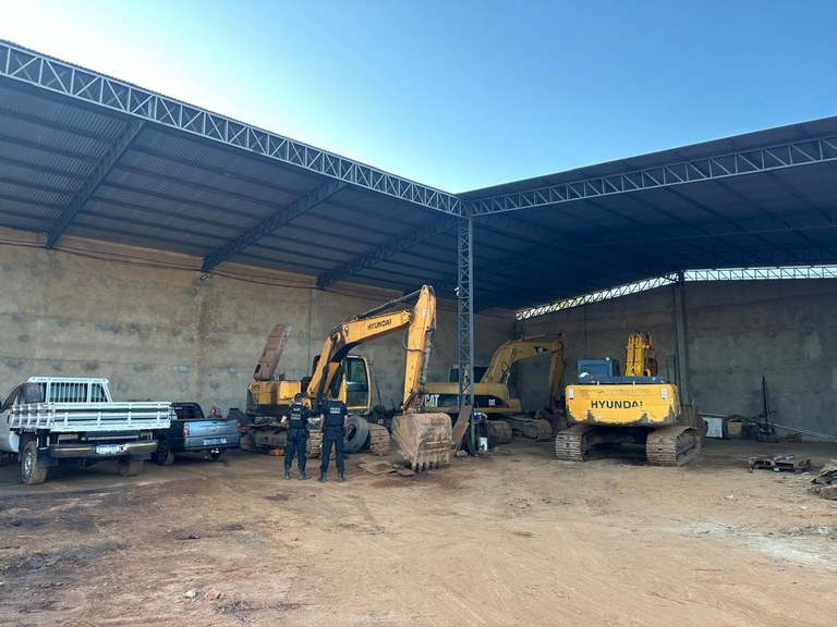 PF e Ex�rcito realizam opera��o contra garimpo ilegal de ouro em Mato Grosso