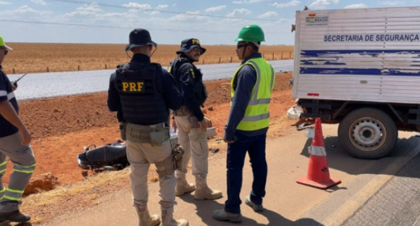 Motociclista morre em colis�o frontal com carreta na BR-163 em Sorriso