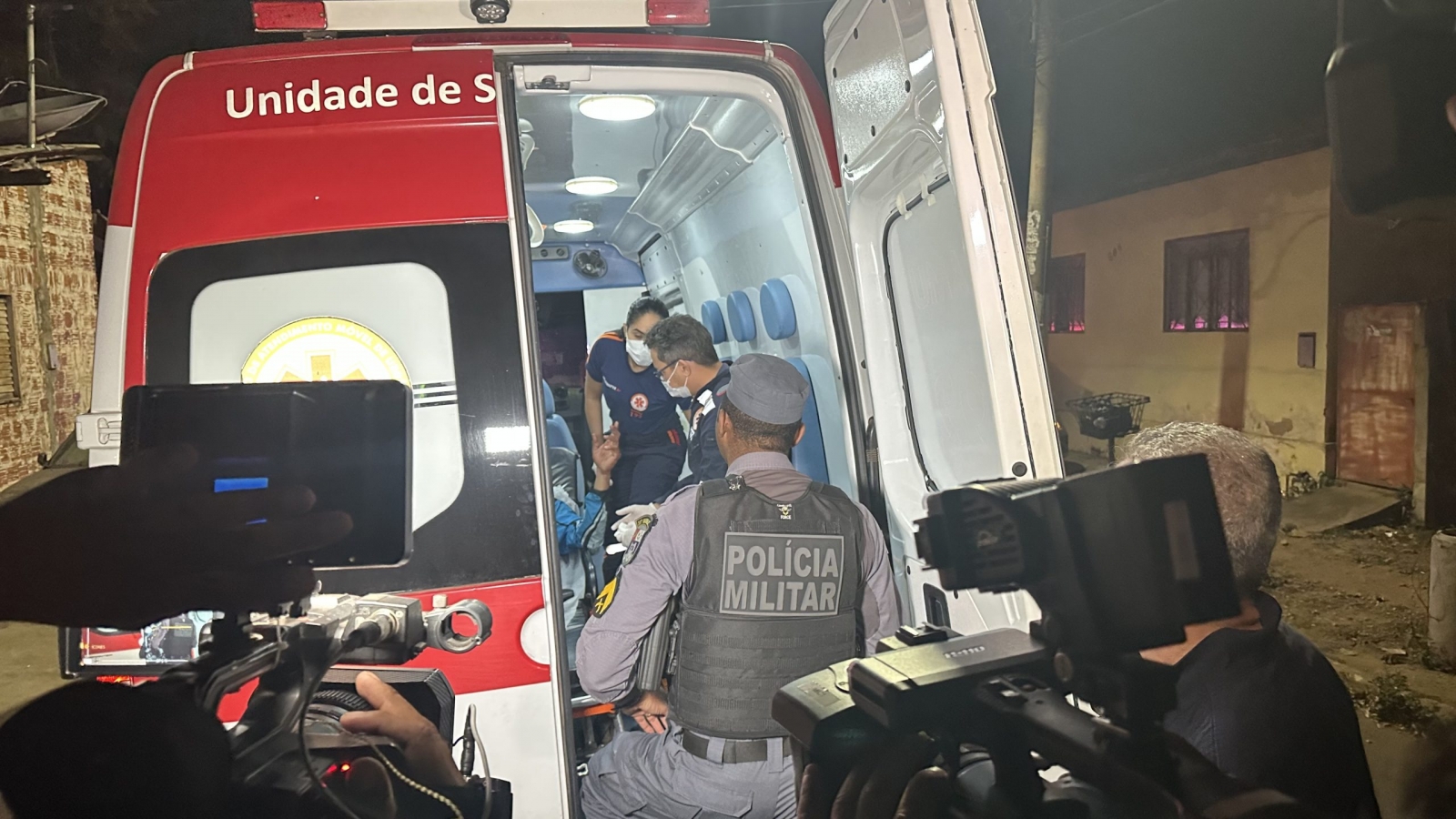 Homem � esfaqueado no pesco�o em tentativa de homic�dio em V�rzea Grande