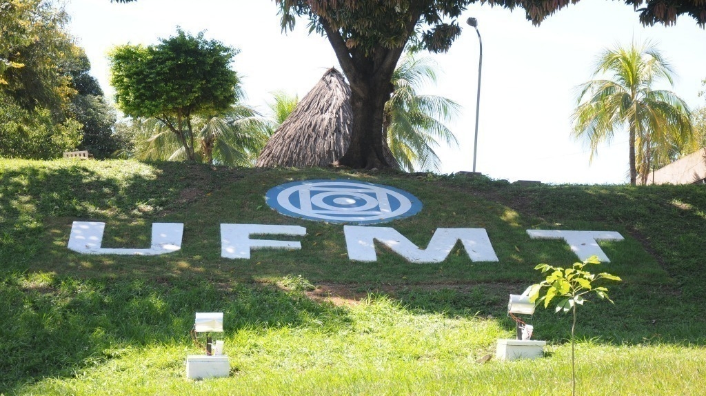 Prefeito Abilio Brunini volta a criticar educa��o e chama UFMT de �uma bosta�