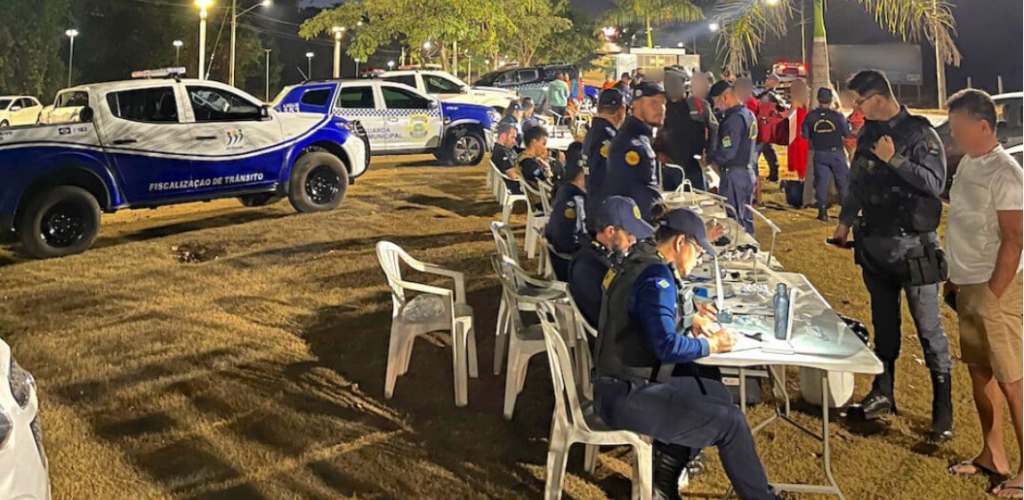 Blitz da lei seca em Sinop tem 13 presos por embriaguez e 56 ve�culos apreendidos