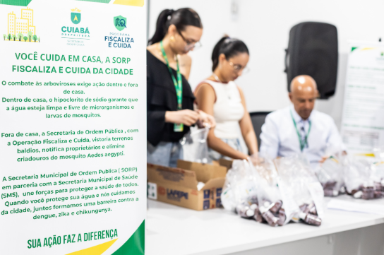 Prefeitura de Cuiab distribui hipoclorito para purificao da gua e higienizao de alimentos