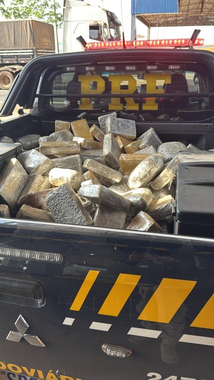 A��o da PRF resulta na apreens�o de 157 kg de skunk na BR-364 em Rondon�polis