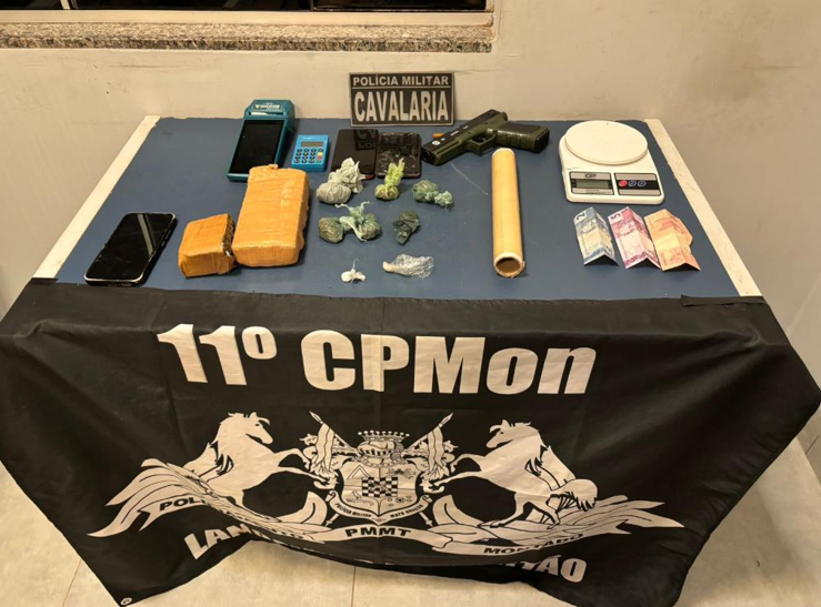 Cavalaria da Pol�cia Militar prende quatro pessoas por tr�fico il�cito de drogas em MT