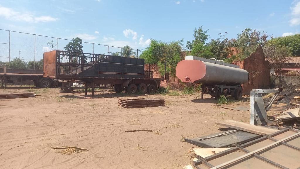 Pol�cia Civil prende quatro homens e desarticula oficina de adultera��o de ve�culos em Cuiab�