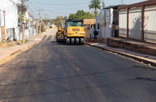 Obras de pavimenta��o no Parque Cuiab� avan�am e beneficiam popula��o