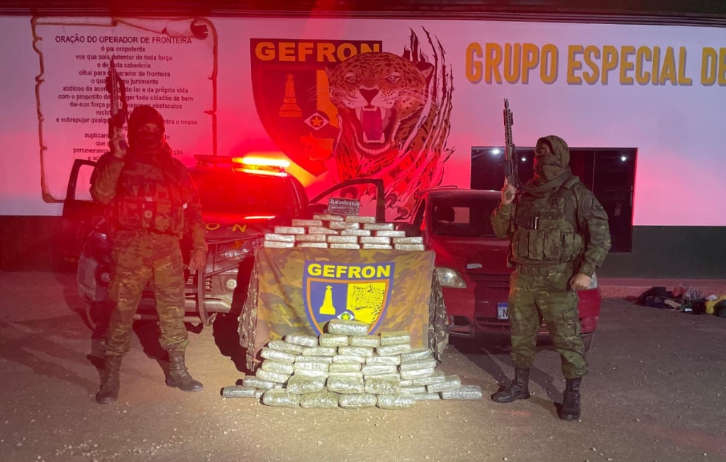 Gefron apreende 68 tabletes de entorpecentes e causa prejuzo de R$ 461 mil as faces criminosas
