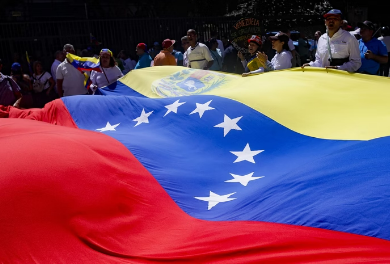 Urnas so fechadas aps 12 horas de votao nas eleies da Venezuela