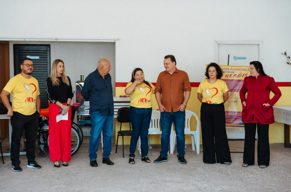 Associa��o da Espinha B�fida inaugura sala de fisioterapia com apoio de Max Russi