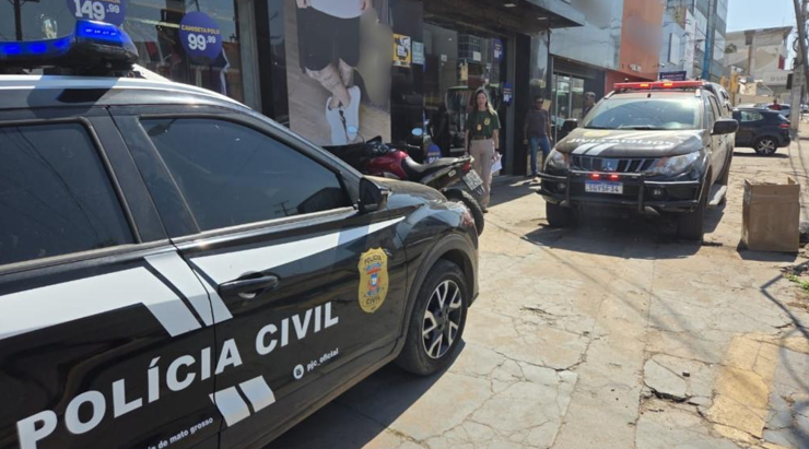 Pol�cia Civil apreende milhares de pe�as de roupas falsificadas em outlets de Cuiab� e V�rzea Grande