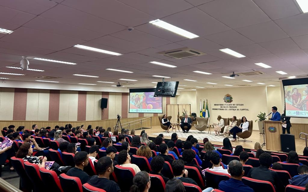 Estudantes da Rede Estadual de Ensino participam de projeto do MPE para prevenir violncia de gnero contra mulher