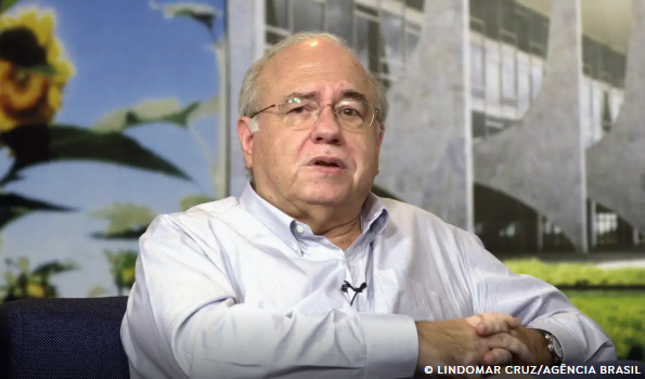 Escritor Luis Fernando Verissimo morre aos 88 anos