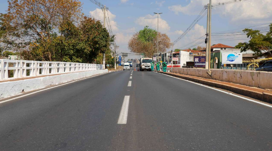 Prefeitura intensifica limpeza e manuten��o em bairros e vias de V�rzea Grande