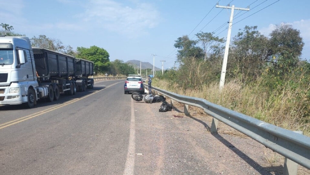 Acidente entre C�ceres e Piraputanga mata jovem e deixa irm� gravemente ferida 