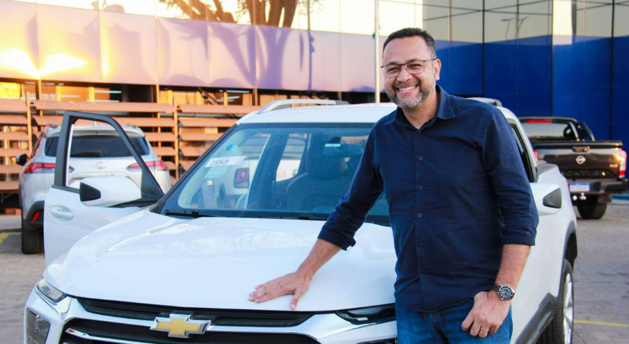 V�rzea Grande recebe caminhonete para refor�ar a��es da agricultura familiar