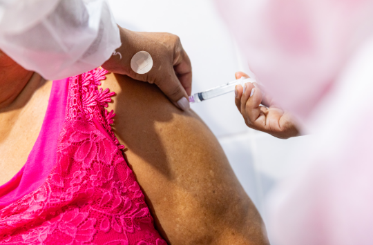 Cuiab� refor�a vacina��o contra sarampo e orienta sobre dose zero para crian�as