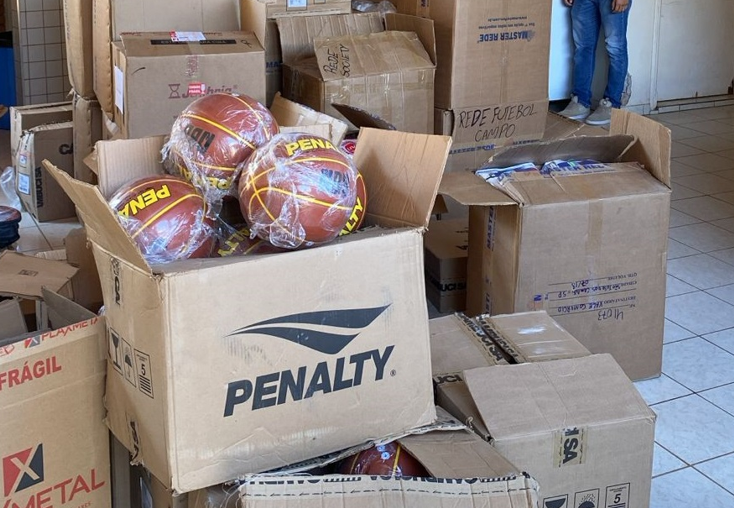 Prefeitura investe em materiais esportivos e amplia apoio ao esporte em Rondon�polis