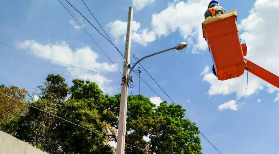 Prefeitura de Vrzea Grande intensifica melhorias na iluminao pblica