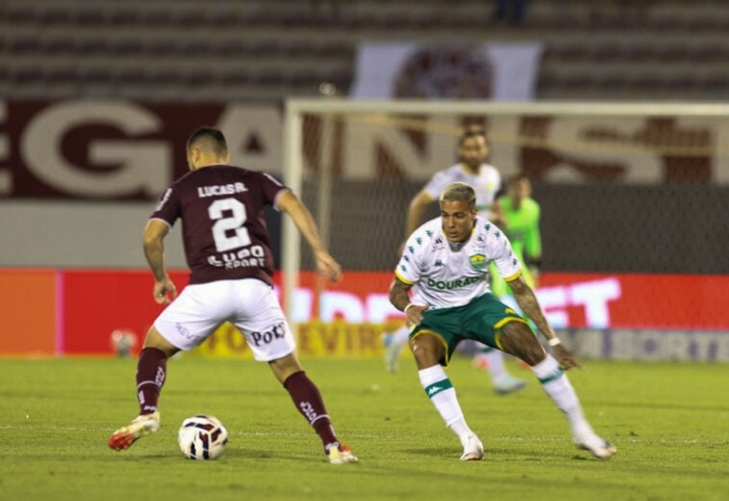 Cuiab� segura empate diante da Ferrovi�ria em jogo equilibrado 