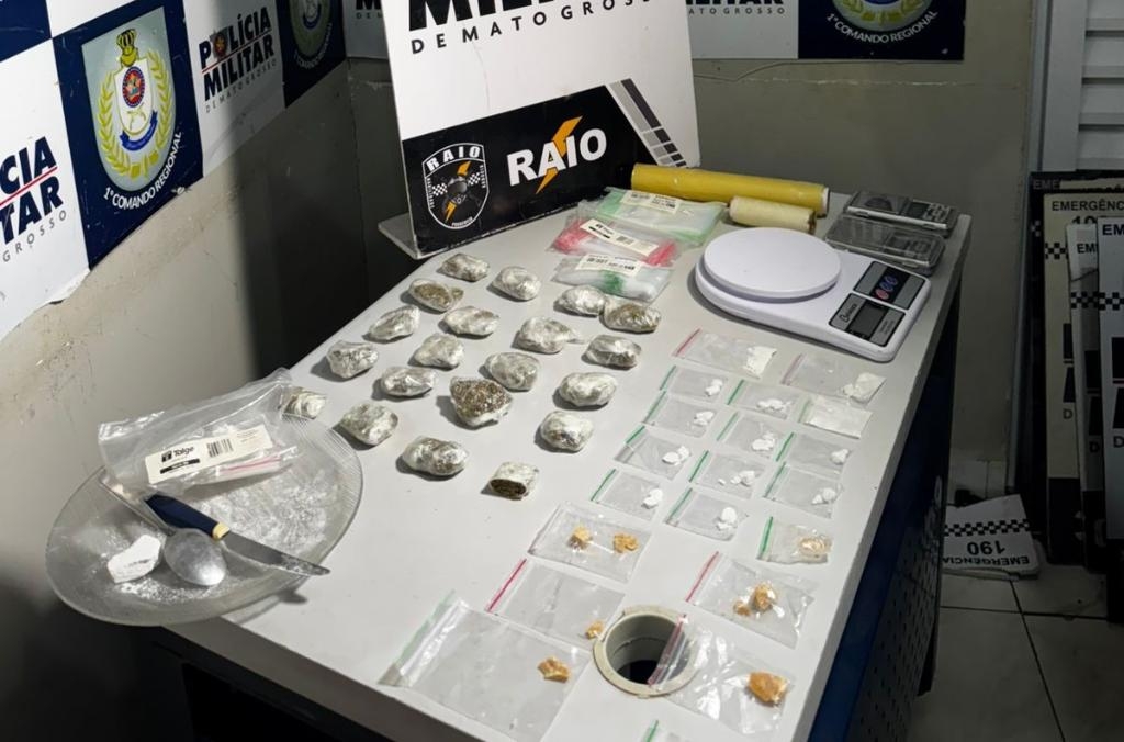 Companhia Raio apreende 41 por��es de entorpecentes e prende homem em flagrante por tr�fico