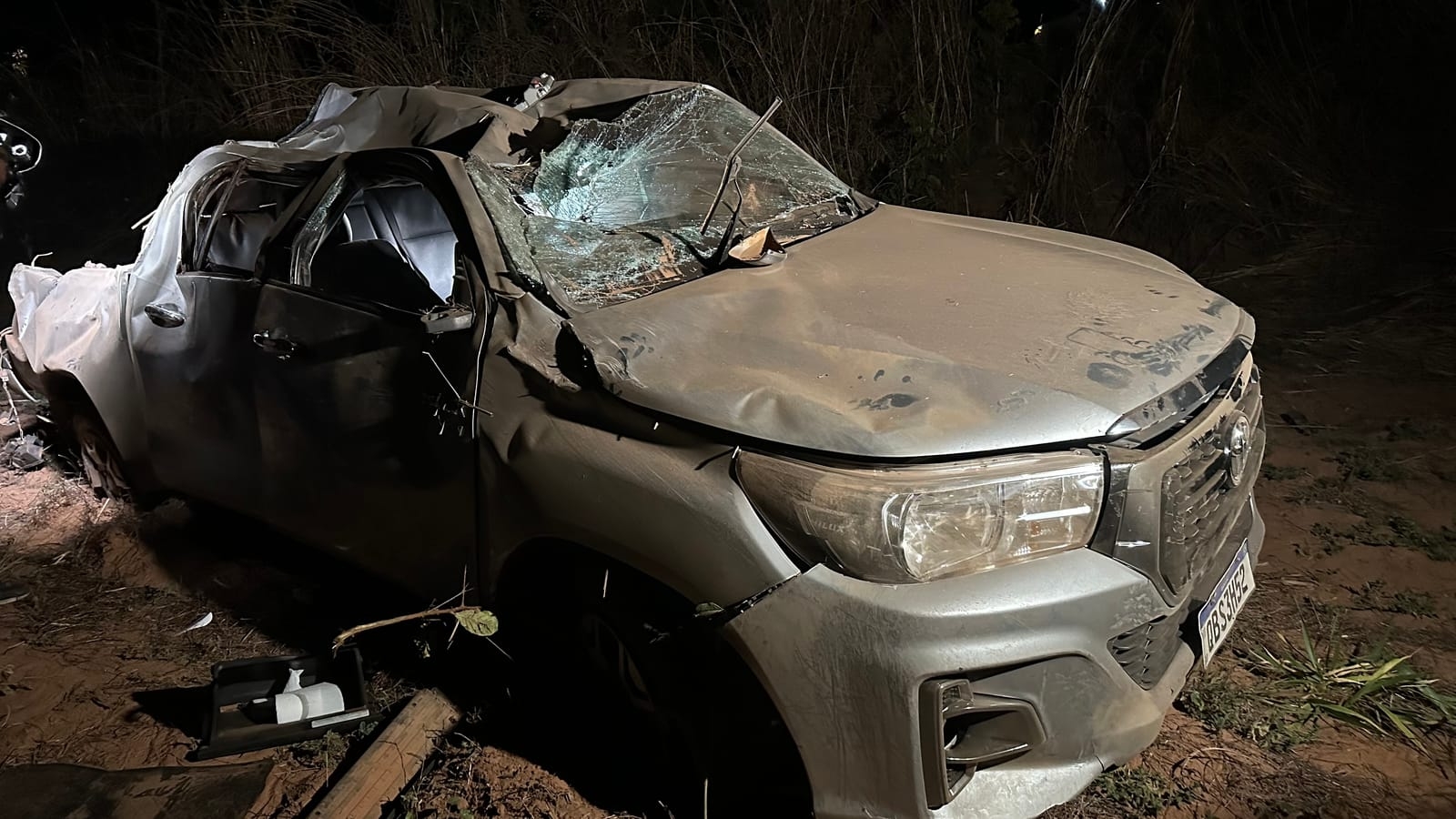 Capotamento na Estrada do Manso deixa quatro pessoas feridas e mobiliza resgate em Cuiab
