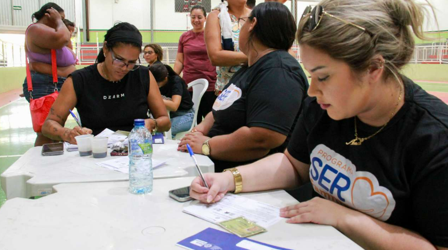 Mais de 3 mil cartes Ser Famlia so entregues em trs dias em Vrzea Grande