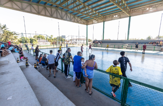 Prefeitura de Cuiab� amplia acesso da popula��o a pr�ticas esportivas com projeto Escola na Comunidade