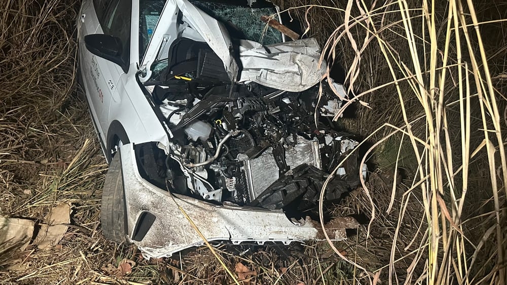 Acidente na BR-070 destr�i carga de verduras e deixa agricultor ferido 