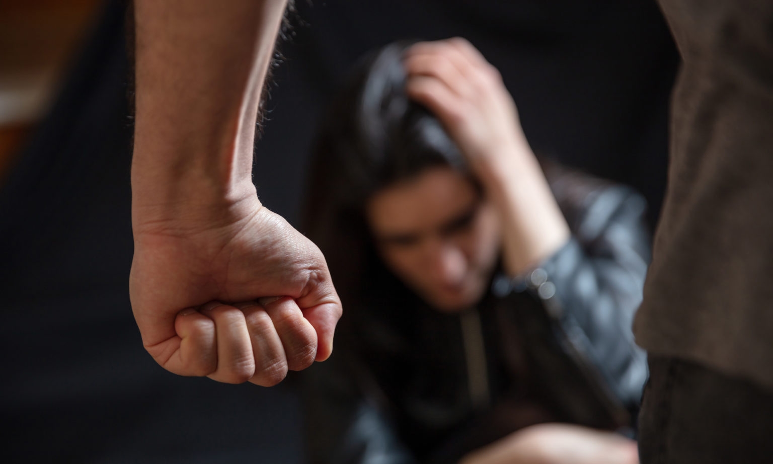 Mulher  agredida por ex-companheiro ao tentar buscar filho em convenincia 