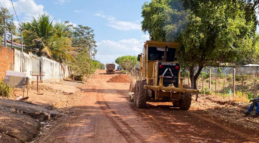 Prefeitura de Vrzea Grande inicia pavimentao de quase 2 mil metros de vias no Jardim Glria IV
