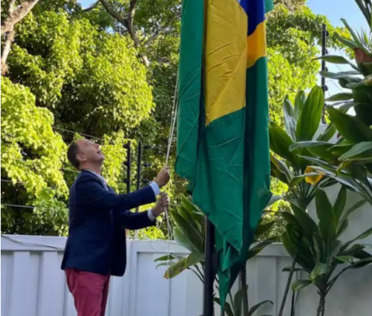 Brasil assume temporariamente embaixada da Argentina em Caracas