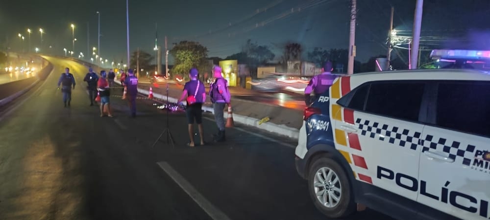 Pedestre morre ap�s ser atropelado por moto e tr�s carros em Cuiab�