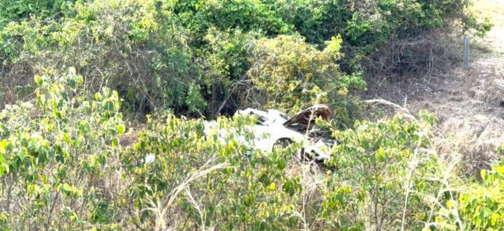 Homem morre ap�s S10 capotar e sair da pista na MT-170 em Ju�na