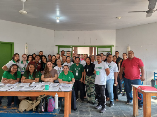 Prefeitura de Cuiab realiza mutiro no Pedra 90 para atualizao de cadastros sociais