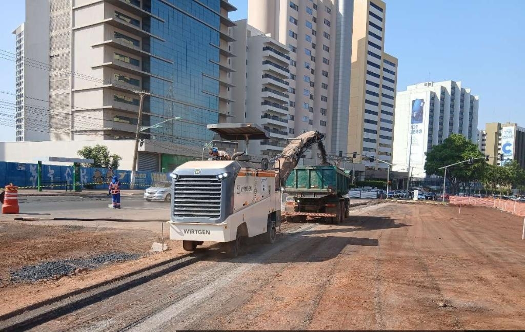 Trnsito ser alterado em dois retornos da Avenida do CPA para continuidade das obras do BRT