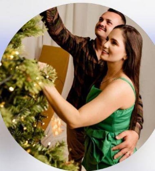 Esposa de policial suspeito de execu��o se entrega � pol�cia em Cuiab�