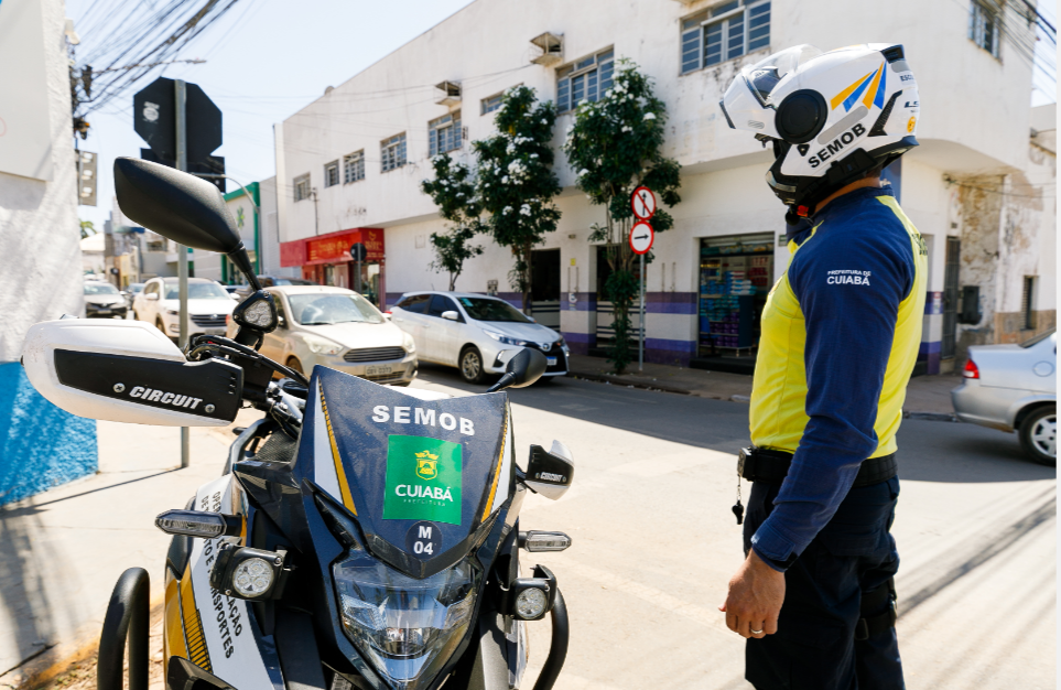 Prefeitura refora atuao de agentes de trnsito durante obras do BRT na Avenida do CPA