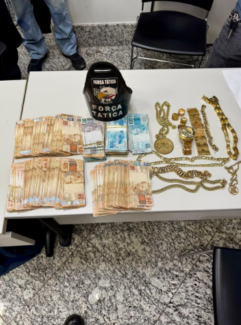 For�a T�tica apreende quase R$ 51 mil em dinheiro e joias durante opera��o em V�rzea Grande