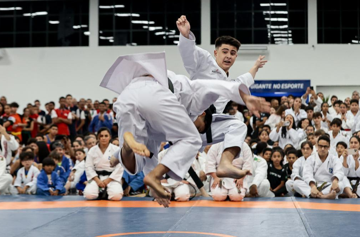 Governo de Mato Grosso entrega novo Pal�cio das Artes Marciais totalmente reformado e modernizado