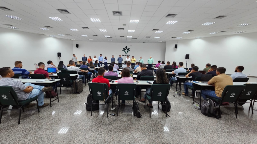 Treinamento metodológico da ATeG atrai profissionais de agrárias de MT e de outros estados