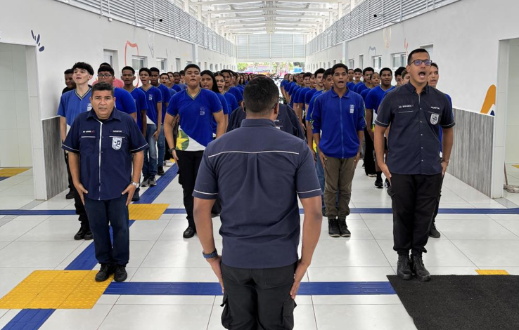 Seduc abre 24 vagas para militares atuarem em escolas c�vico-militares