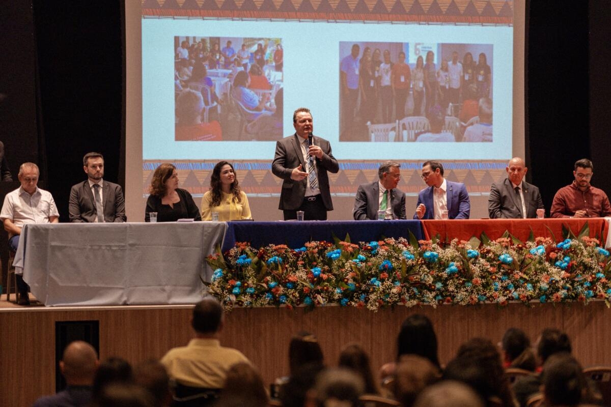 Max Russi defende fortalecimento de pol�ticas p�blicas para idosos