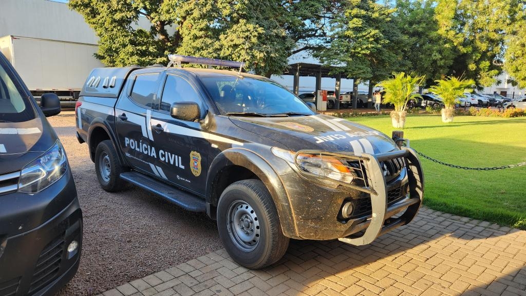 Pol�cia Civil prende m�e e filha flagradas vendendo drogas em Primavera do Leste