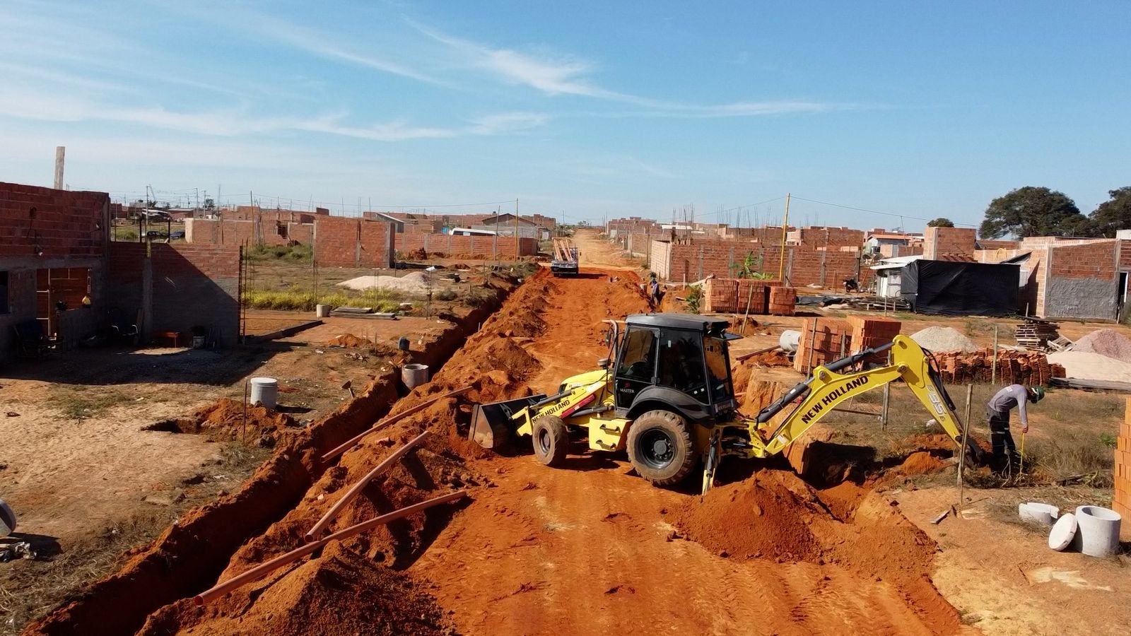 Prefeitura de Rondonpolis inaugura rede de gua e esgoto no bairro Alfredo de Castro 3