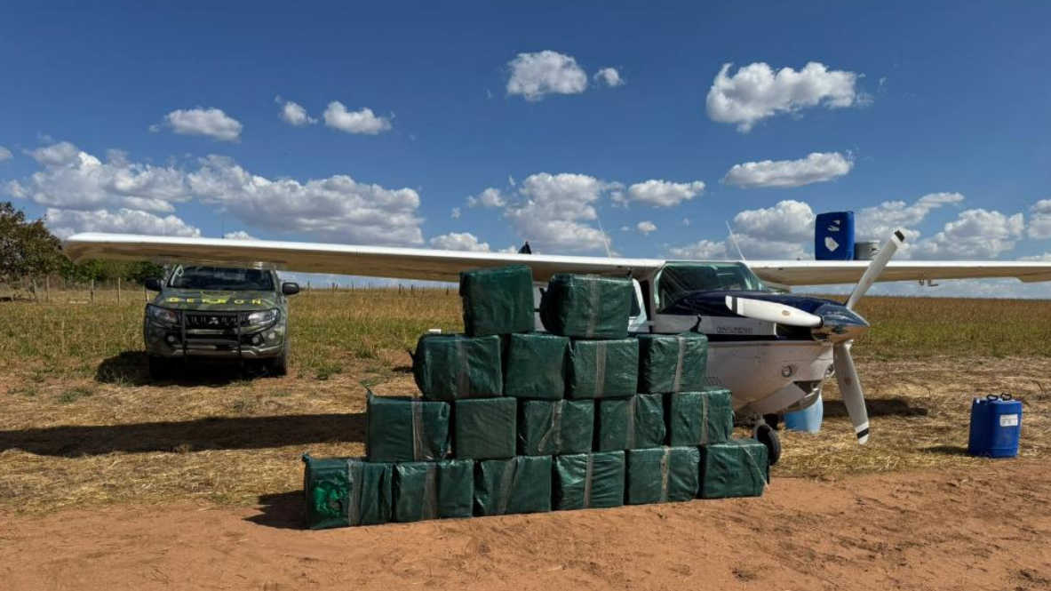 For�as de seguran�a apreendem mais de quatro toneladas de drogas e causam preju�zo de R$ 70 mi �s fac��es criminosas