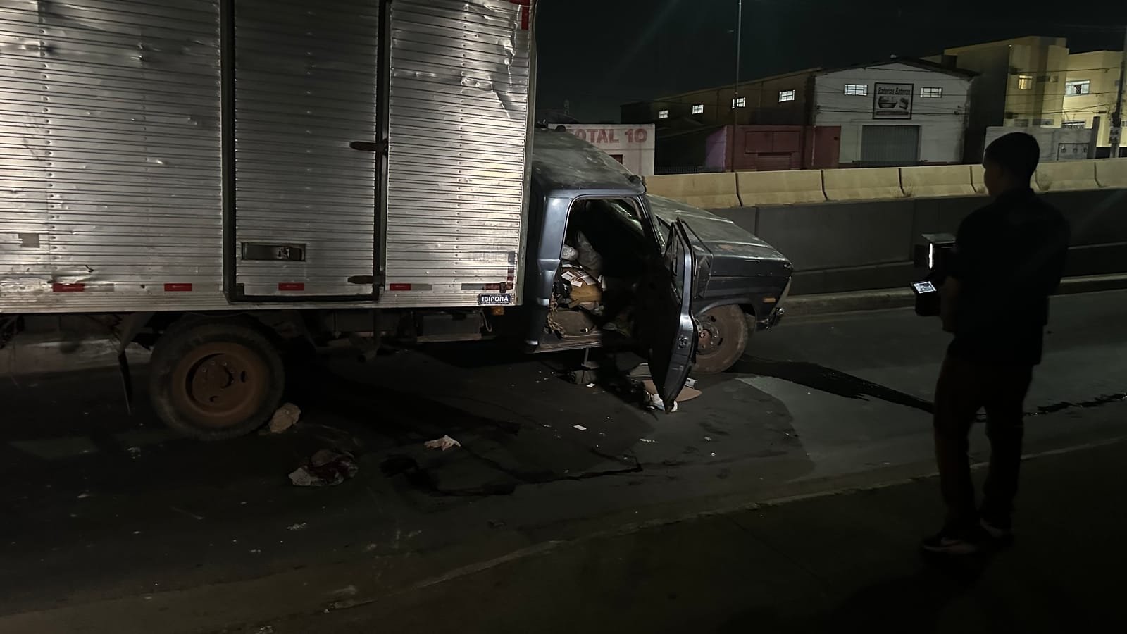 Trabalhador morre atropelado pelo prprio caminho em acidente na Beira Rio