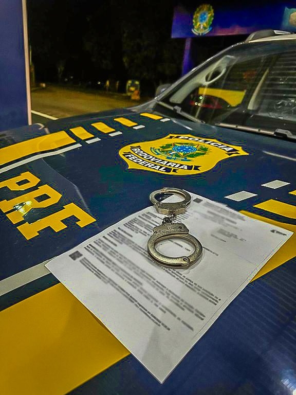 Foragido por homic�dio � capturado pela PRF durante fiscaliza��o em Pocon�